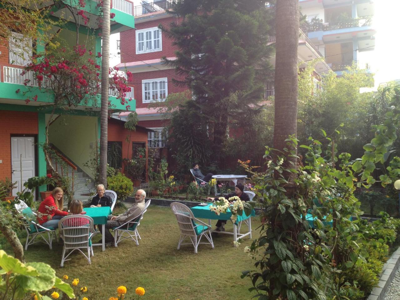 New Pokhara Lodge - Pokhara Lakeside Экстерьер фото