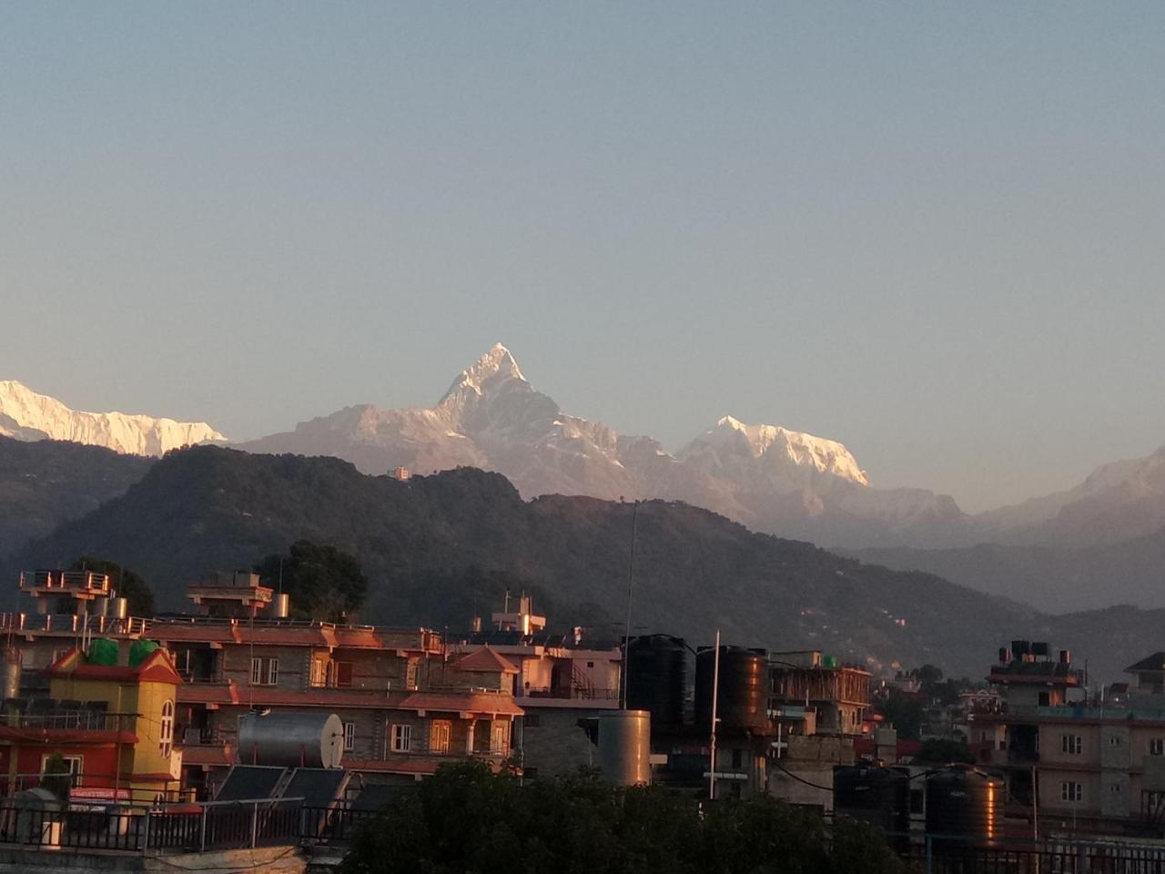 New Pokhara Lodge - Pokhara Lakeside Экстерьер фото